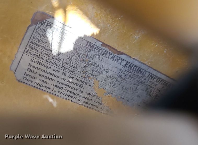 image for item DN8633 2000 ASV Posi-Track 4810  tracked skid steer loader