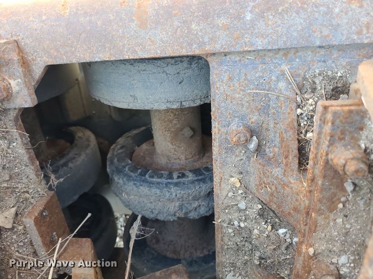 image for item DN8633 2000 ASV Posi-Track 4810  tracked skid steer loader