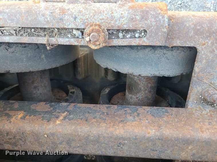 image for item DN8633 2000 ASV Posi-Track 4810  tracked skid steer loader