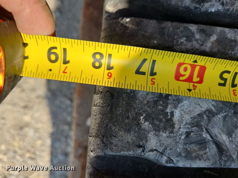 image for item DN8633 2000 ASV Posi-Track 4810  tracked skid steer loader