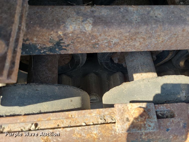 image for item DN8633 2000 ASV Posi-Track 4810  tracked skid steer loader