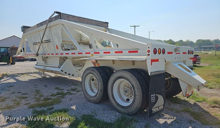 image for item DN8634 2018 Trail King TKBD22402  bottom dump trailer