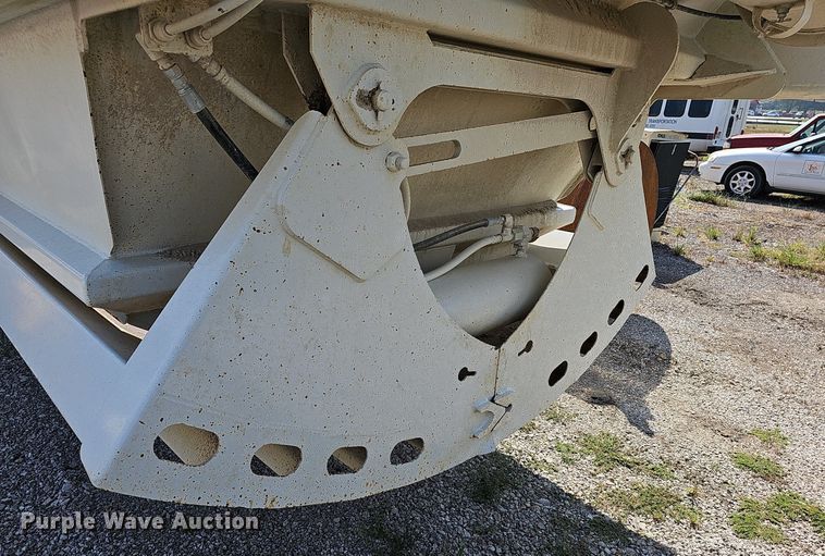 image for item DN8634 2018 Trail King TKBD22402  bottom dump trailer