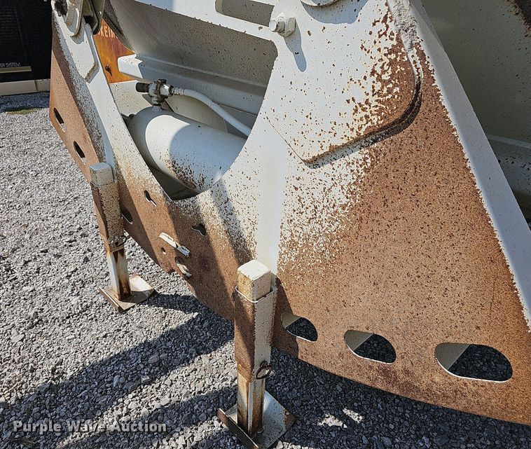 image for item DN8634 2018 Trail King TKBD22402  bottom dump trailer