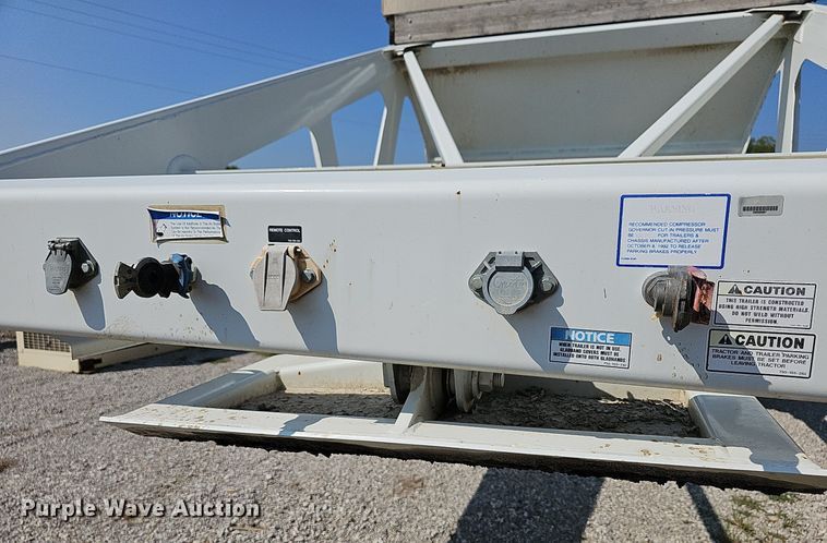 image for item DN8634 2018 Trail King TKBD22402  bottom dump trailer