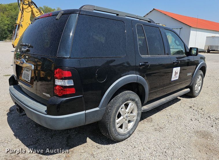 image for item DN8665 2007 Ford Explorer XLT  SUV