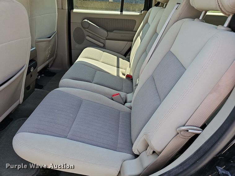 image for item DN8665 2007 Ford Explorer XLT  SUV
