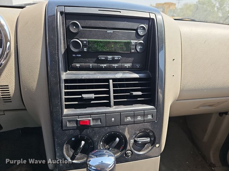 image for item DN8665 2007 Ford Explorer XLT  SUV