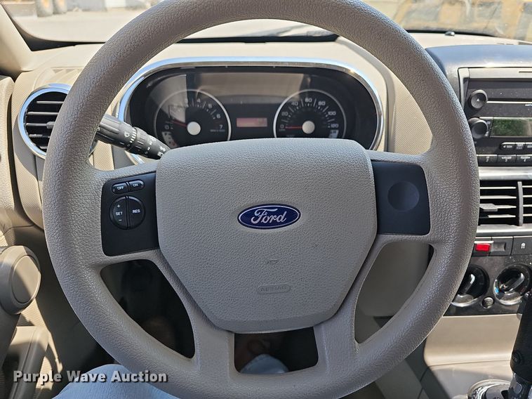 image for item DN8665 2007 Ford Explorer XLT  SUV