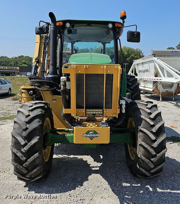 image for item DN8692 2020 John Deere 6105E  MFWD tractor