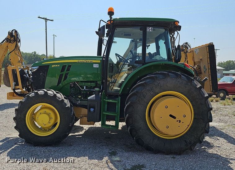 image for item DN8692 2020 John Deere 6105E  MFWD tractor