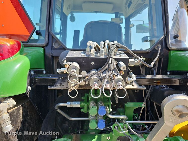 image for item DN8692 2020 John Deere 6105E  MFWD tractor