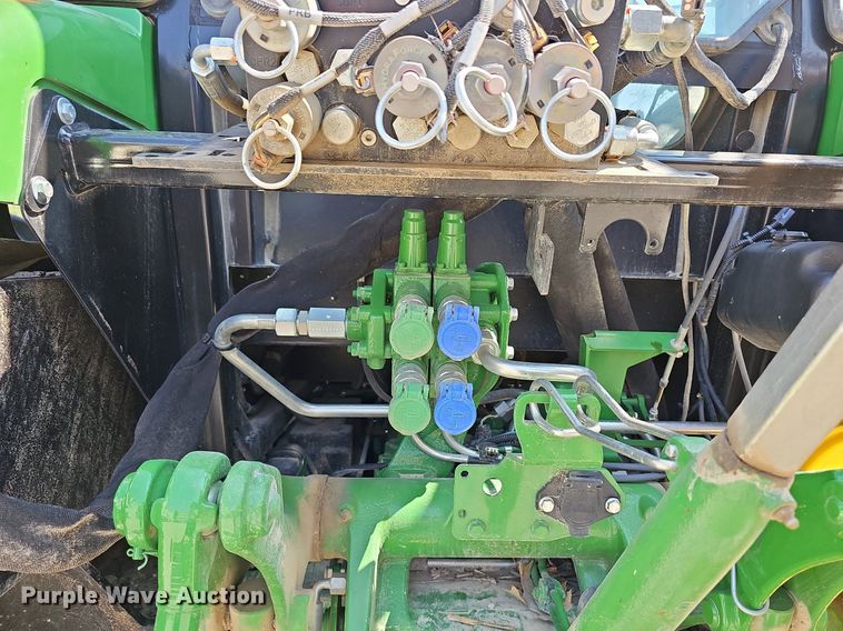 image for item DN8692 2020 John Deere 6105E  MFWD tractor