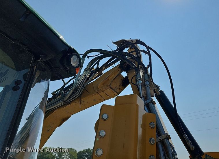 image for item DN8692 2020 John Deere 6105E  MFWD tractor