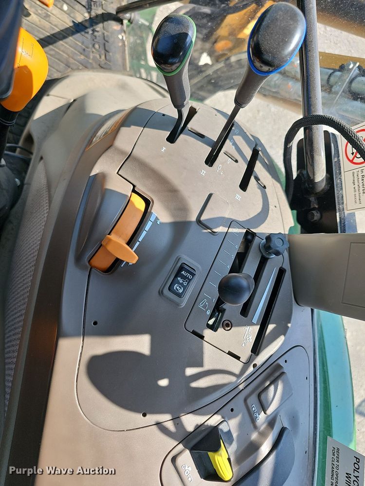 image for item DN8692 2020 John Deere 6105E  MFWD tractor