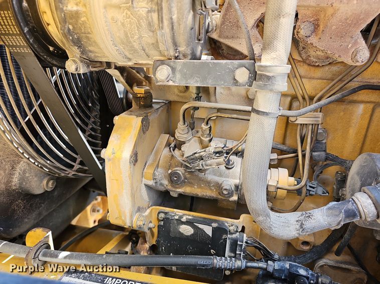 image for item DN8693 2003 John Deere 310SG  backhoe