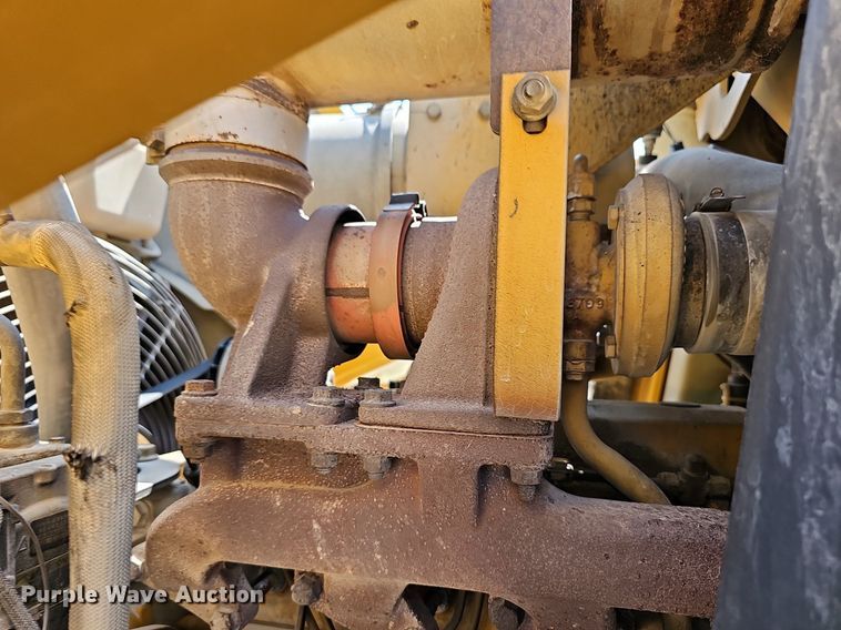 image for item DN8693 2003 John Deere 310SG  backhoe