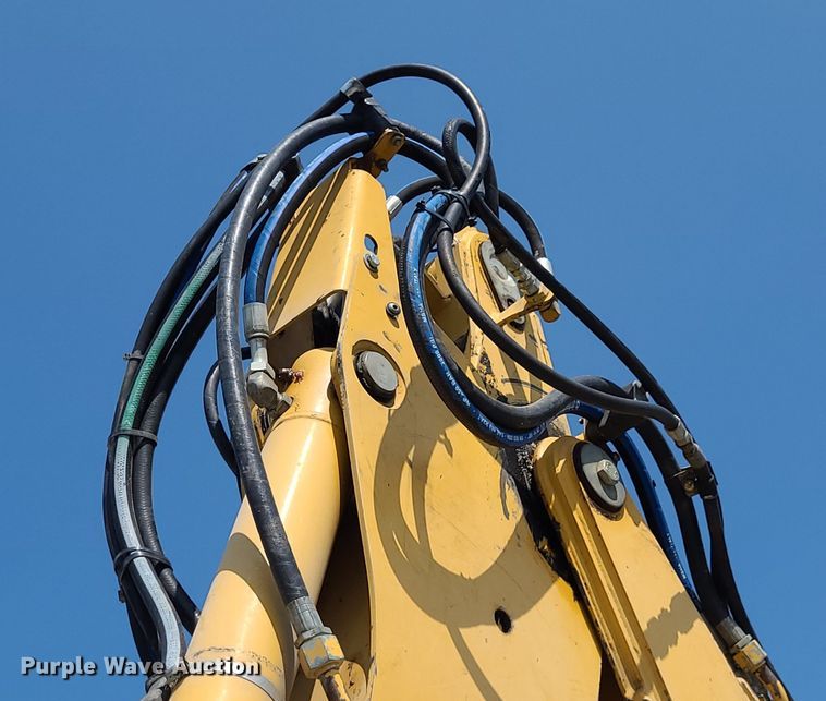 image for item DN8693 2003 John Deere 310SG  backhoe