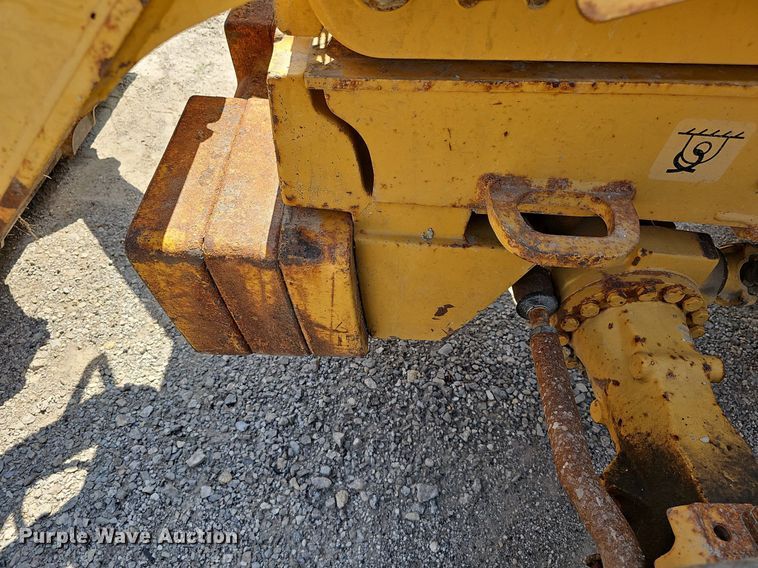 image for item DN8694 2005 John Deere 310SG  backhoe