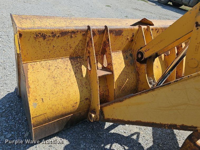 image for item DN8694 2005 John Deere 310SG  backhoe