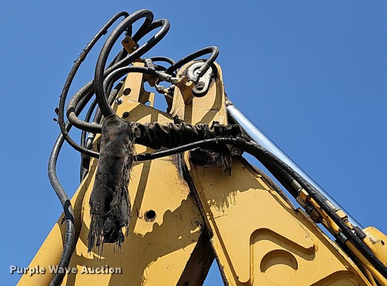 image for item DN8694 2005 John Deere 310SG  backhoe