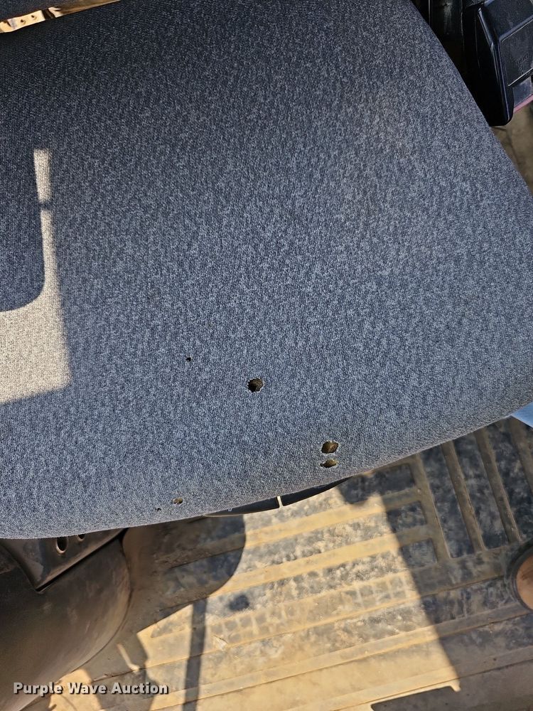 image for item DN8694 2005 John Deere 310SG  backhoe