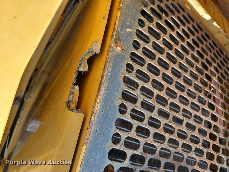 image for item DN8694 2005 John Deere 310SG  backhoe