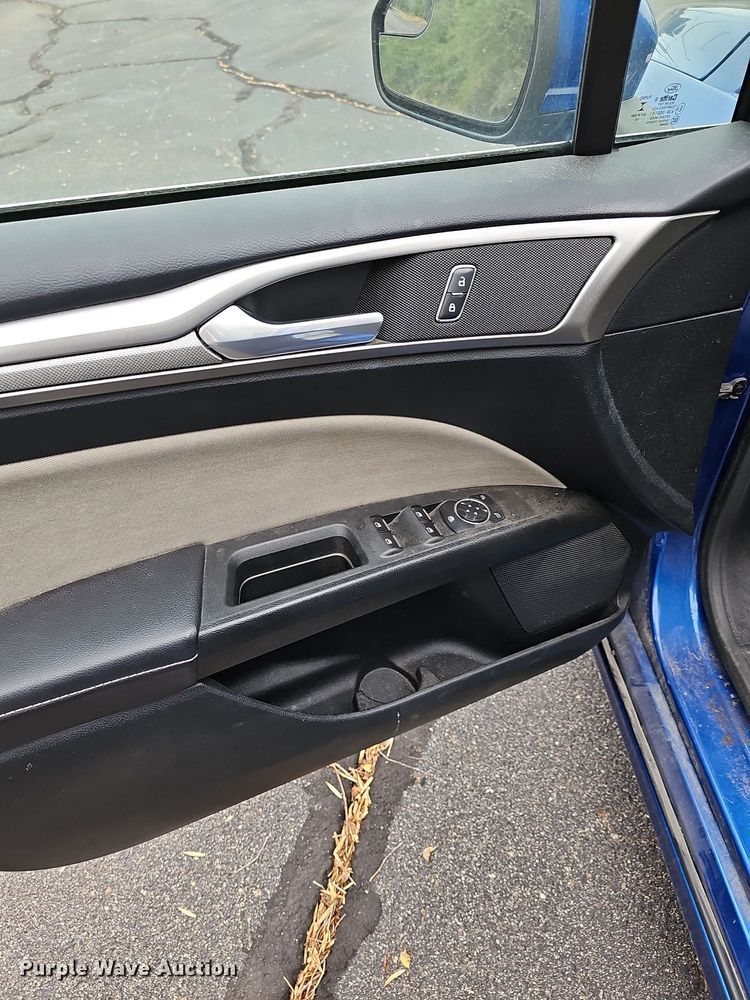 image for item DN8717 2017 Ford Fusion