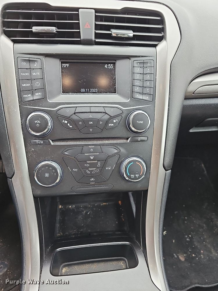 image for item DN8717 2017 Ford Fusion