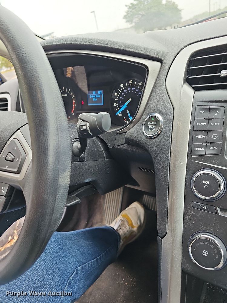 image for item DN8717 2017 Ford Fusion