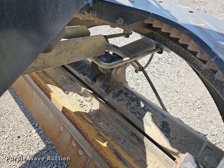 image for item DN8719 2010 John Deere 670G  motor grader