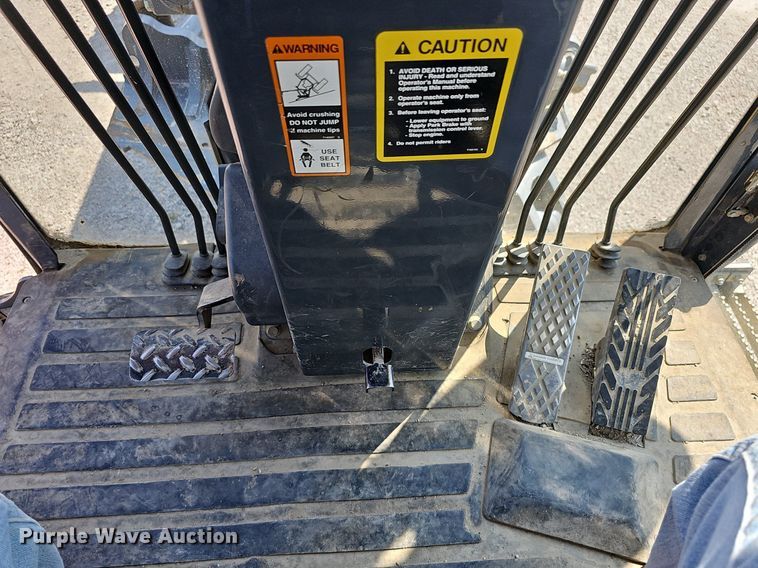 image for item DN8719 2010 John Deere 670G  motor grader