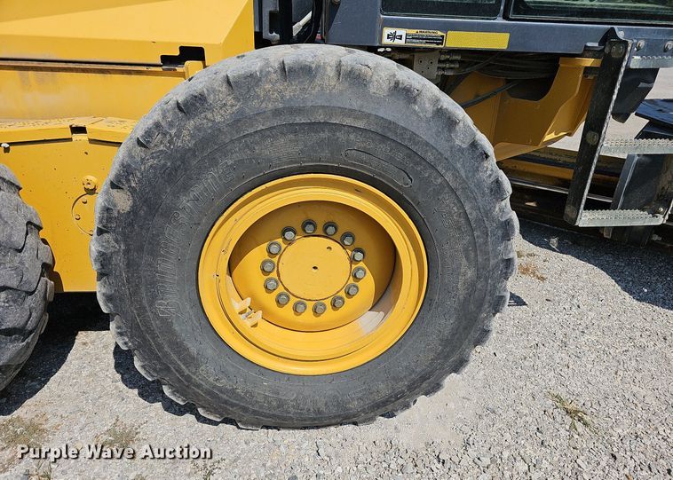 image for item DN8719 2010 John Deere 670G  motor grader