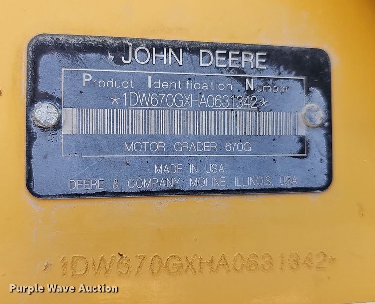 image for item DN8719 2010 John Deere 670G  motor grader