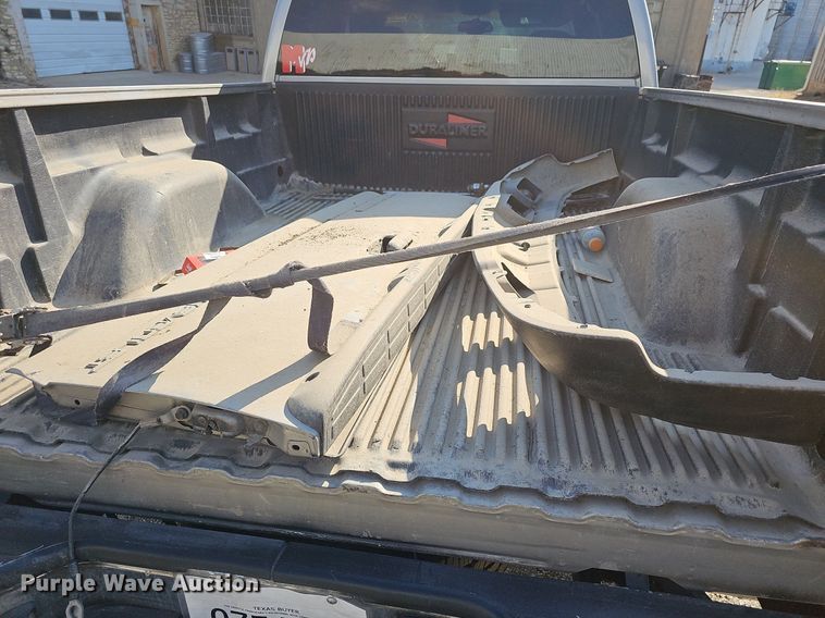 image for item DN8728 2003 Chevrolet Silverado 1500  Ext. Cab pickup truck