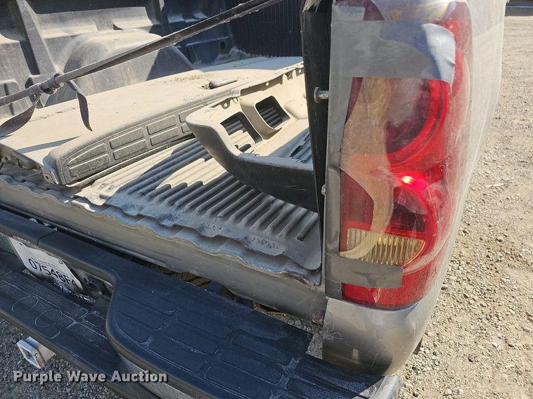 image for item DN8728 2003 Chevrolet Silverado 1500  Ext. Cab pickup truck