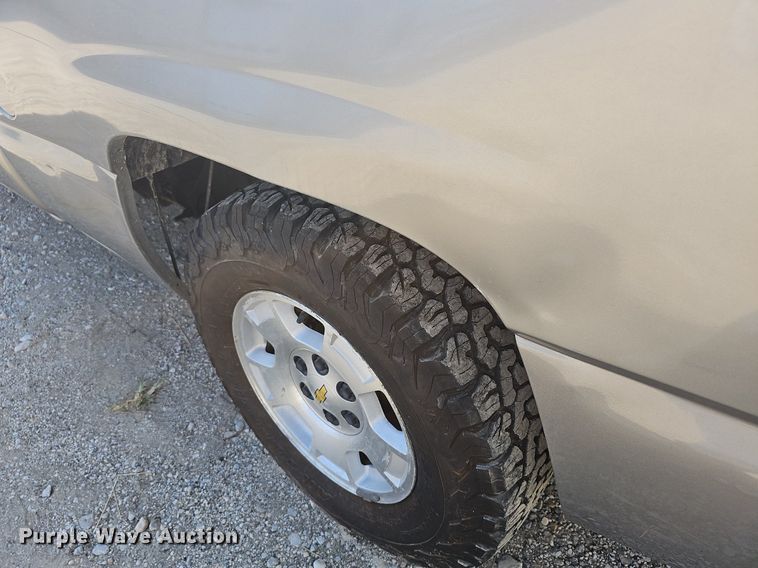 image for item DN8728 2003 Chevrolet Silverado 1500  Ext. Cab pickup truck