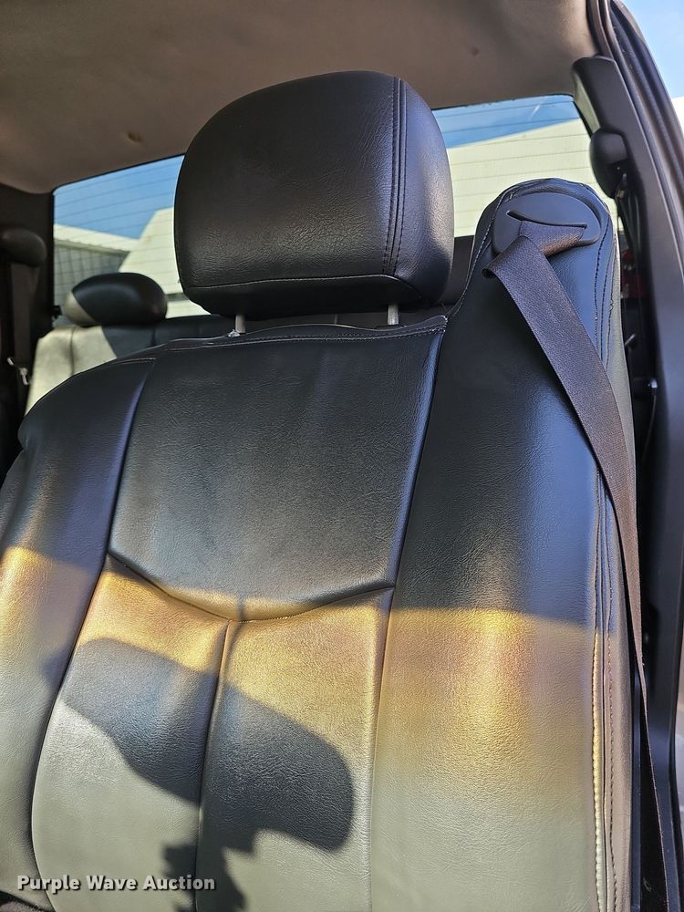 image for item DN8728 2003 Chevrolet Silverado 1500  Ext. Cab pickup truck