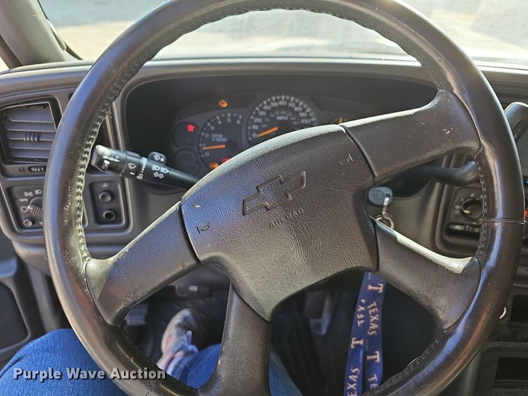 image for item DN8728 2003 Chevrolet Silverado 1500  Ext. Cab pickup truck