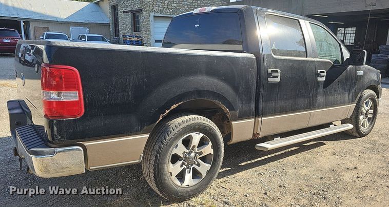 image for item DN8730 2005 Ford F150  SuperCrew pickup truck