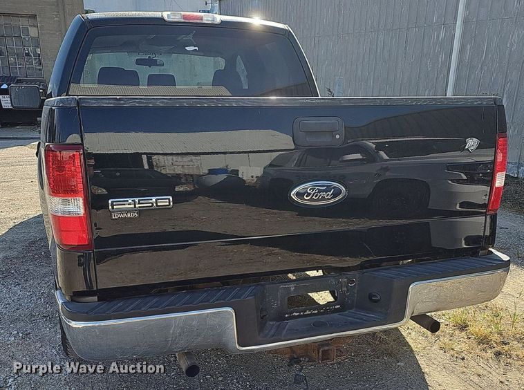 image for item DN8730 2005 Ford F150  SuperCrew pickup truck