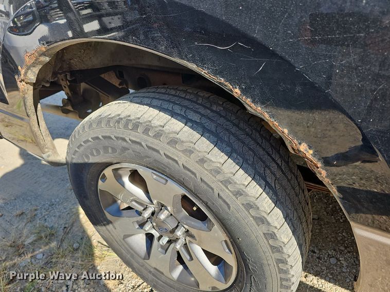 image for item DN8730 2005 Ford F150  SuperCrew pickup truck