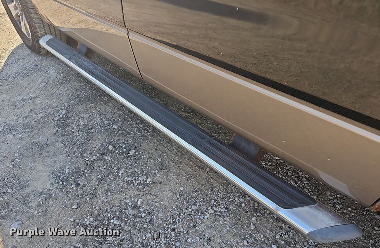 image for item DN8730 2005 Ford F150  SuperCrew pickup truck