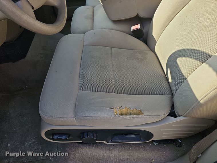 image for item DN8730 2005 Ford F150  SuperCrew pickup truck