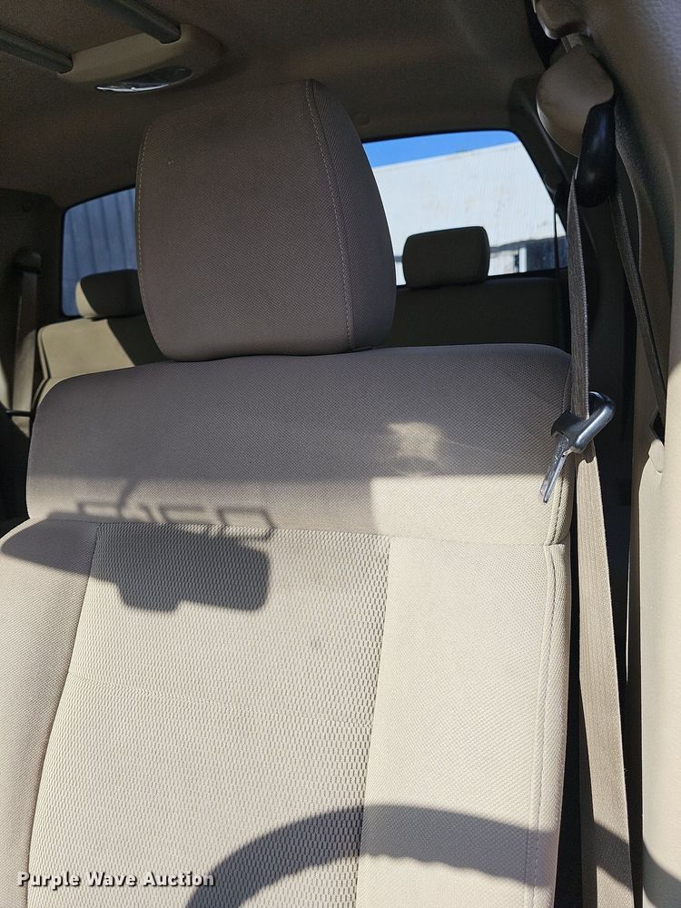 image for item DN8730 2005 Ford F150  SuperCrew pickup truck