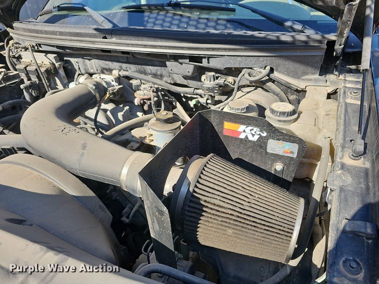 image for item DN8730 2005 Ford F150  SuperCrew pickup truck