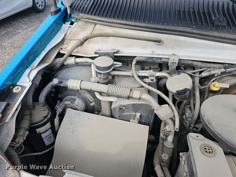 image for item DN8743 2015 Ford E450 Super Duty  shuttle bus