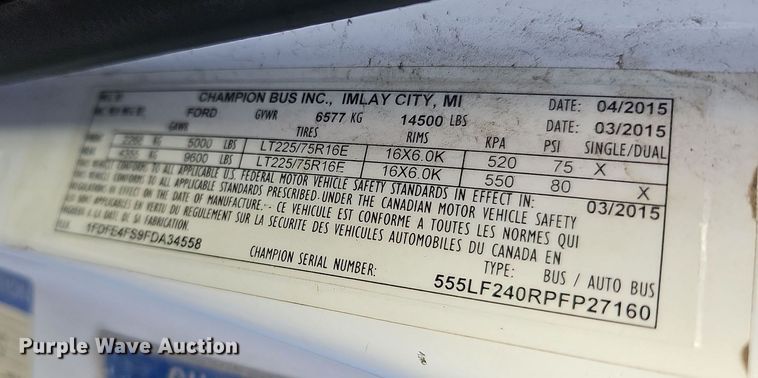 image for item DN8743 2015 Ford E450 Super Duty  shuttle bus