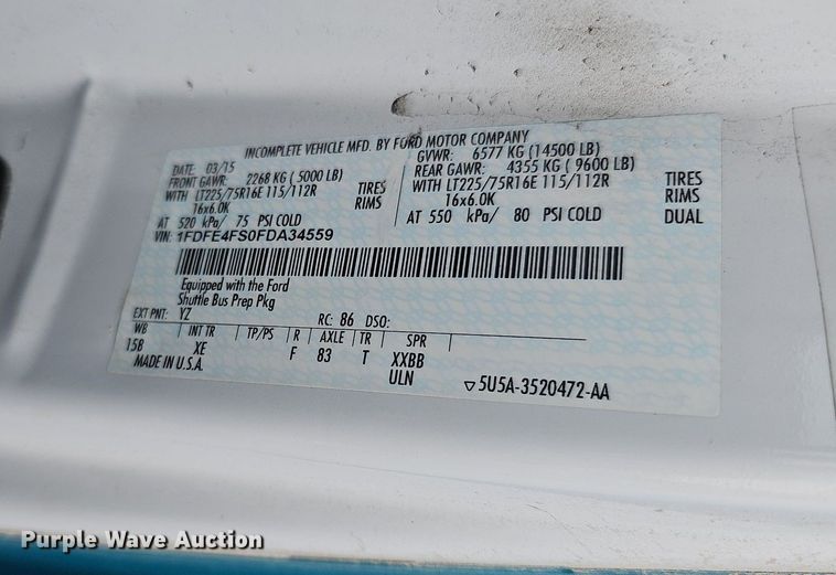 image for item DN8744 2015 Ford E450 Super Duty  shuttle bus