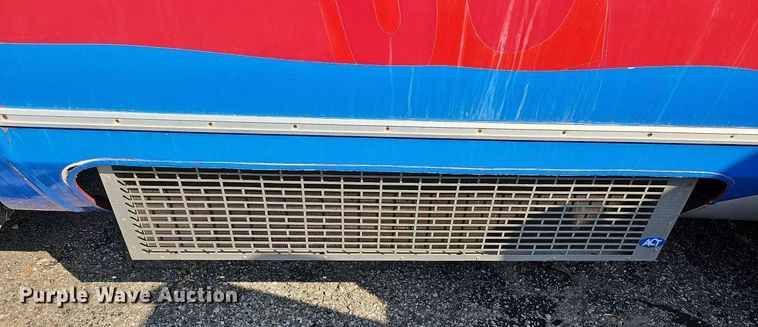 image for item DN8745 2013 Ford E450 Super Duty  shuttle bus